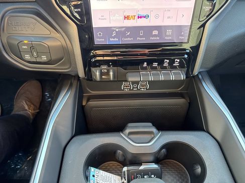 New 2026 RAM 3500 Big Horn AWD/4WD image 15