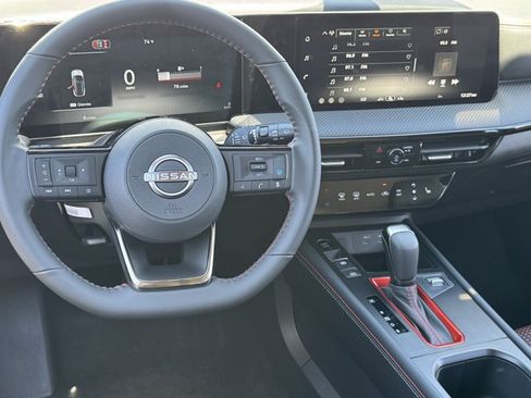 New 2026 Nissan Kicks SR w/ Cold Weather Package AWD/4WD image 17