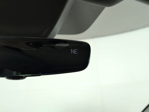 Certified 2025 Audi Q5 2.0T Premium Plus w/ Premium Plus Package image 12