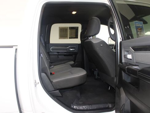 Used 2022 RAM 2500 Big Horn image 30