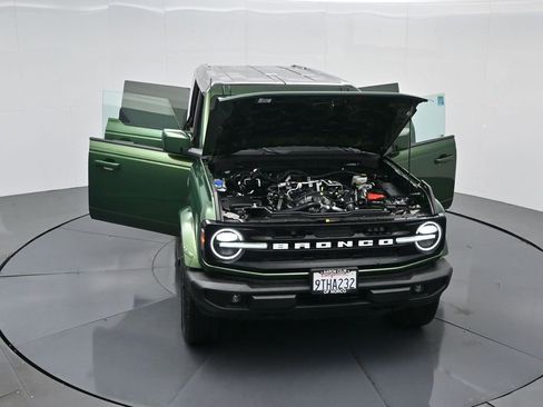 Used 2025 Ford Bronco Outer Banks image 34