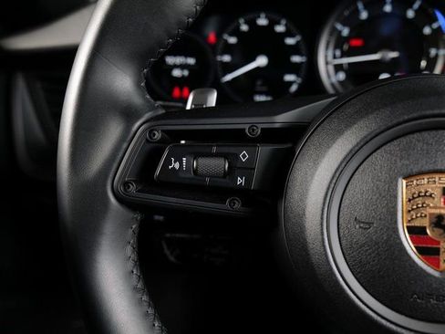 Used 2024 Porsche 911 Carrera image 25