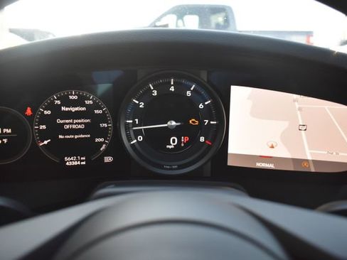 Used 2021 Porsche 911 Carrera image 22
