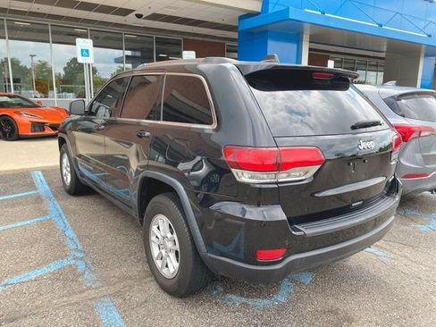 Used 2020 Jeep Grand Cherokee Laredo RWD image 33
