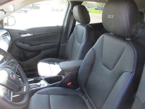 New 2026 Buick Encore GX Sport Touring image 11