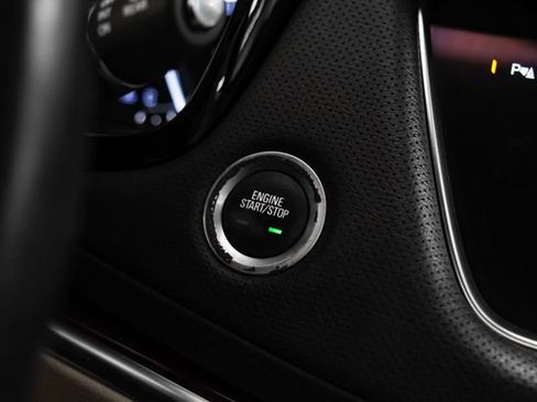Used 2019 Cadillac XT5 Luxury FWD image 21