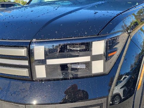 New 2026 Hyundai Santa Fe SE image 11