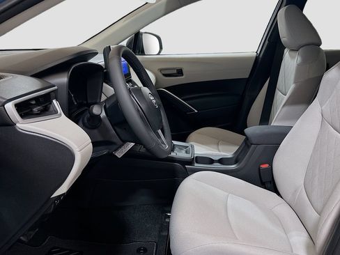 New 2026 Toyota Corolla Cross LE FWD image 19
