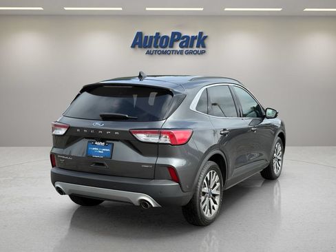 Used 2020 Ford Escape Titanium AWD/4WD image 7