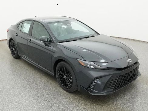 New 2026 Toyota Camry SE image 16