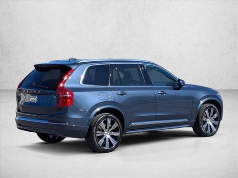 Used 2025 Volvo XC90 T8 Ultra w/ Protection Package Premier image 5