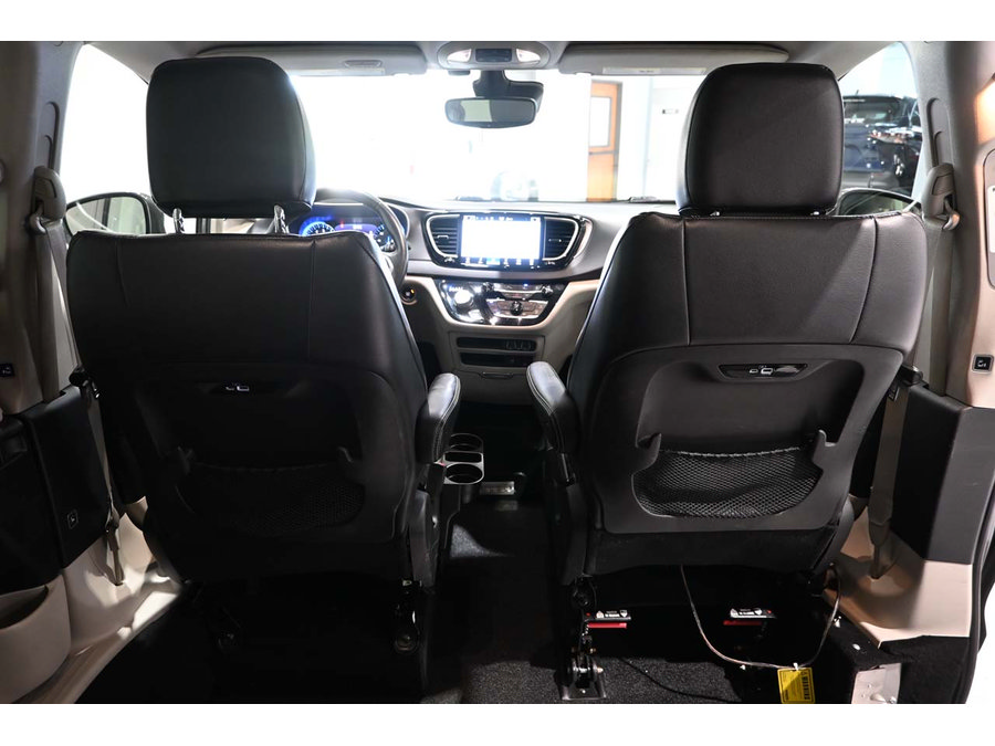 Used 2022 Chrysler Pacifica Touring-L FWD image 20