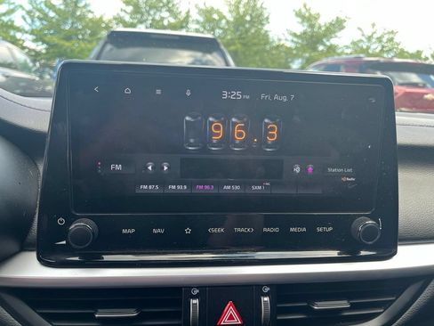 Used 2022 Kia Forte GT-Line w/ GT-Line Technology Package FWD image 14