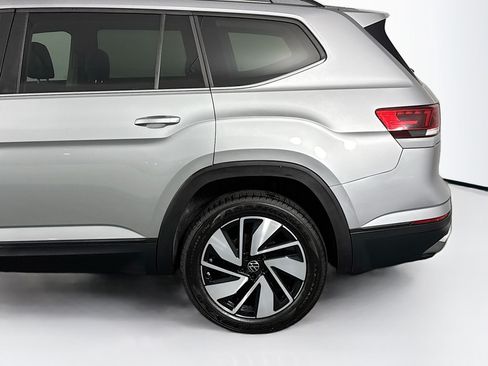 Used 2024 Volkswagen Atlas SE AWD/4WD image 48
