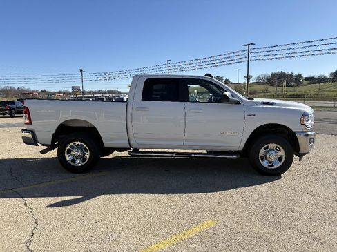 Used 2021 RAM 2500 Big Horn image 6