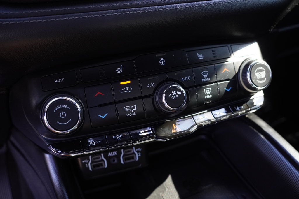 Used 2022 Dodge Durango GT RWD image 29