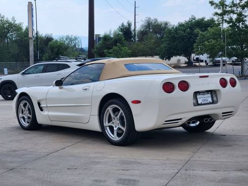 Used 2001 Chevrolet Corvette Convertible w/ Preferred Equipment Group2 RWD image 5