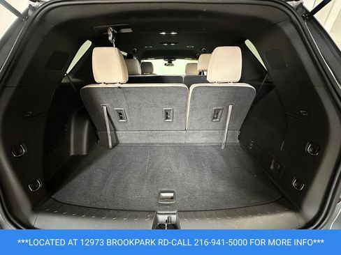 Used 2023 Chevrolet Traverse LS FWD image 21