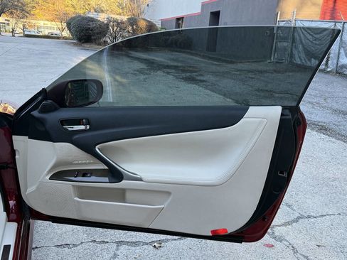 Used 2010 Lexus IS 250C image 31