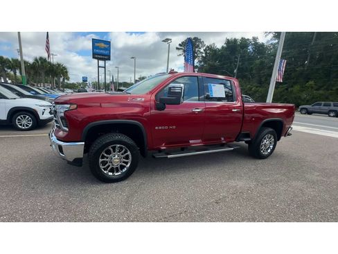 Used 2026 Chevrolet Silverado 2500 LTZ w/ LTZ Premium Package AWD/4WD image 6