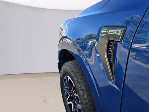 Certified 2022 Ford F150 XLT w/ Equipment Group 302A High image 15