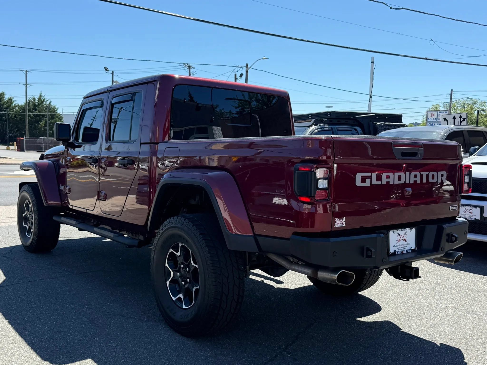 Used 2021 Jeep Gladiator Overland w/ Popular Equipment Package AWD/4WD image 4