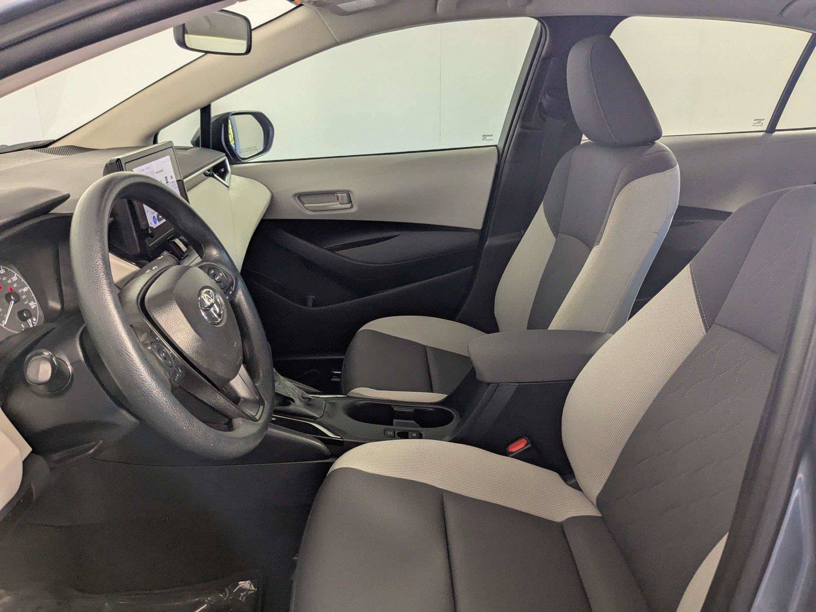 Used 2024 Toyota Corolla LE FWD image 10