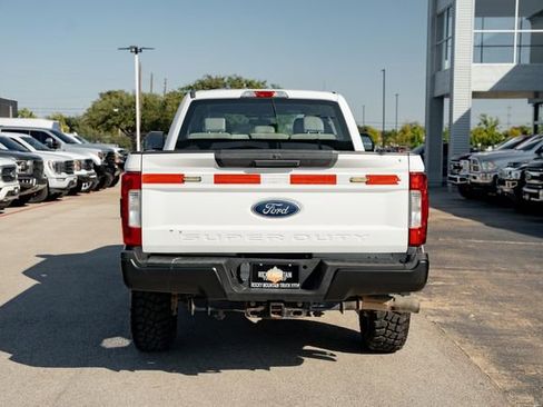 Used 2018 Ford F250 XL w/ Power Equipment Group image 8