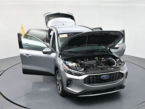 Certified 2023 Ford Escape Platinum image 54