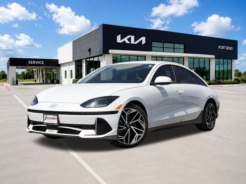 Used 2023 Hyundai Ioniq 6 SEL RWD image 1