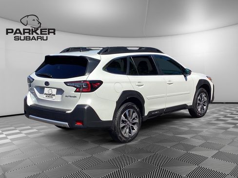 Certified 2025 Subaru Outback Limited AWD/4WD image 5