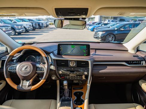 Used 2020 Lexus RX 350 FWD w/ Premium Package image 23