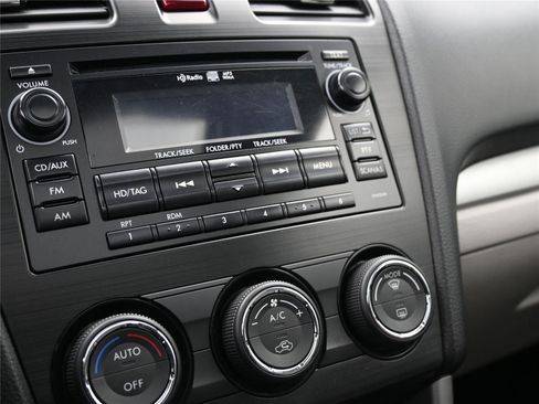 Used 2014 Subaru Forester 2.5i Limited image 7