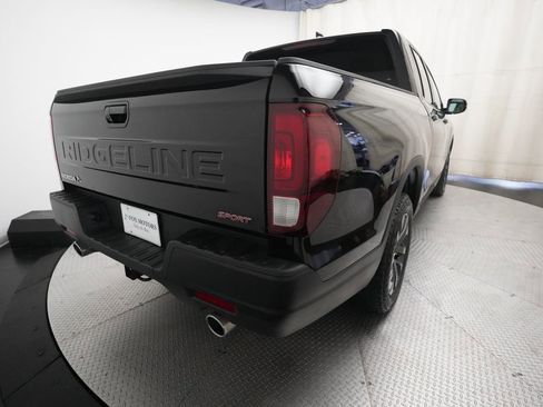 Used 2024 Honda Ridgeline Sport image 13