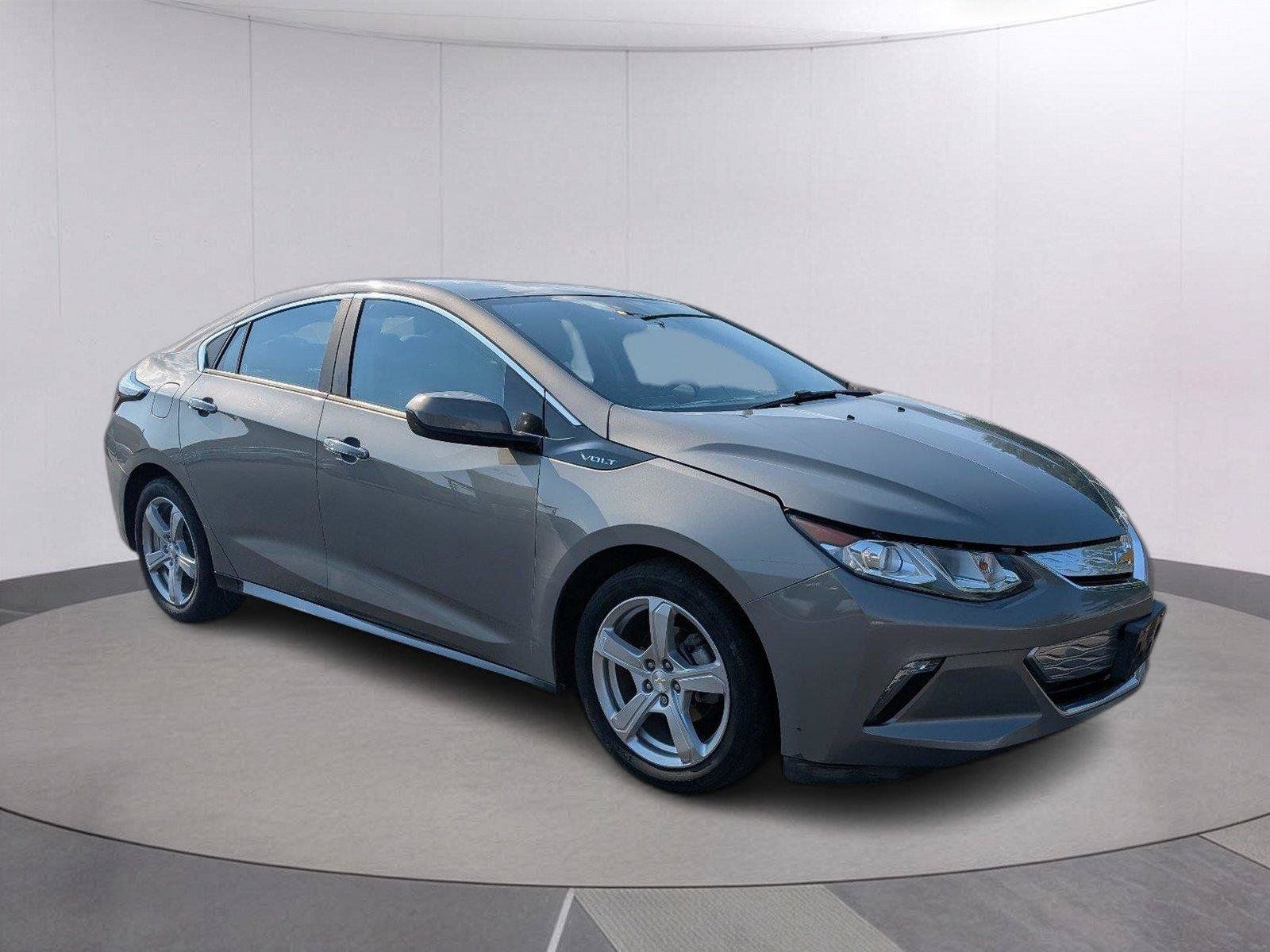 Used 2017 Chevrolet Volt LT FWD image 9