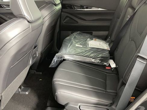 New 2025 INFINITI QX60 Pure image 13