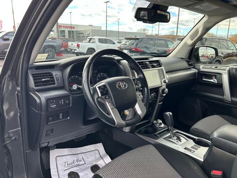 Used 2020 Toyota 4Runner SR5 image 10