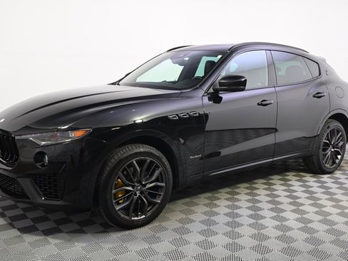 Used 2021 Maserati Levante GranSport image 2