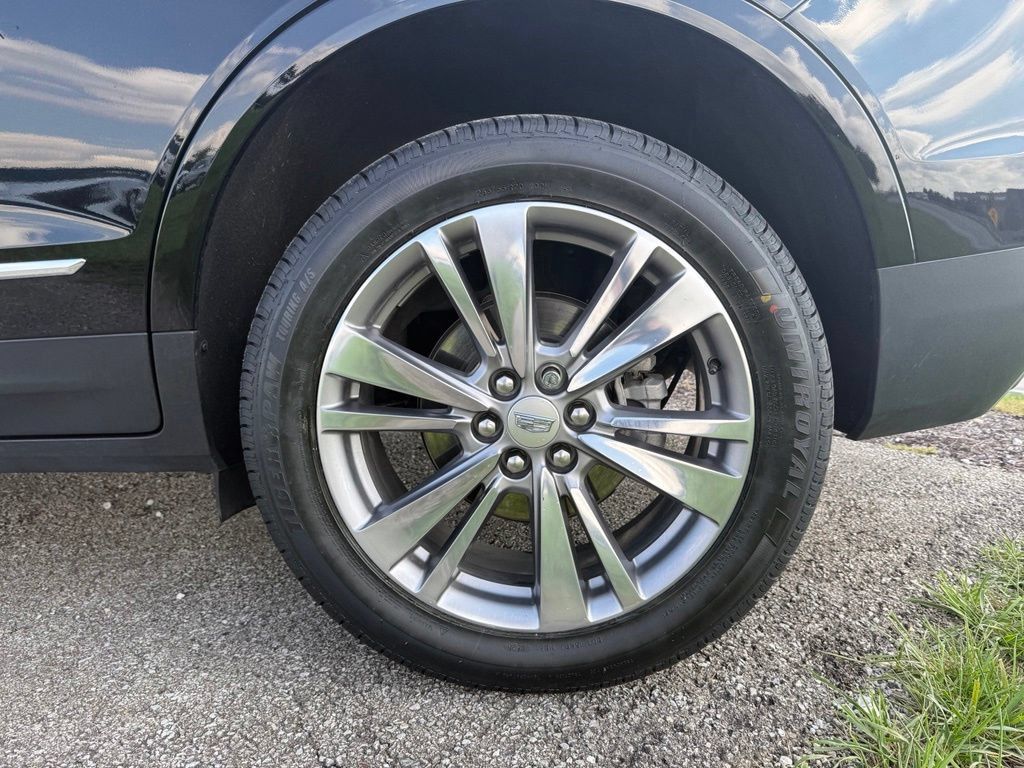 Certified 2024 Cadillac XT5 Premium Luxury AWD/4WD image 15