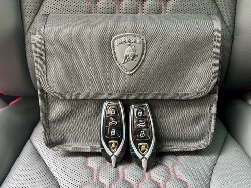 Used 2024 Lamborghini Urus Performante image 33