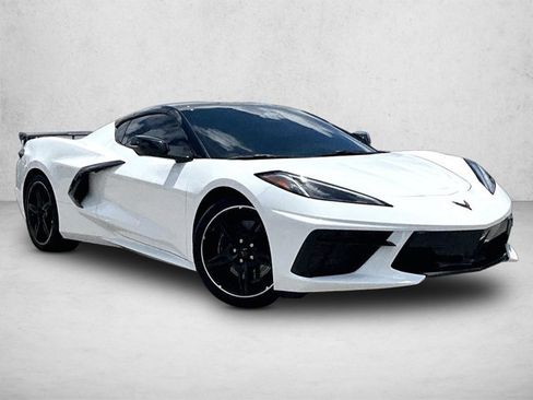 Used 2025 Chevrolet Corvette Stingray Coupe w/ Z51 Performance Package RWD image 12