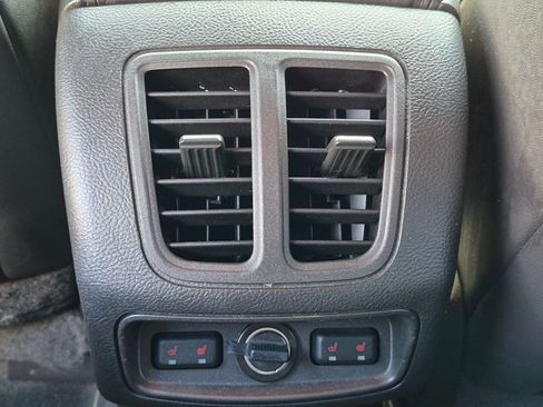 Used 2017 Ford Taurus Limited FWD image 17