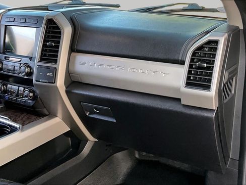 Used 2019 Ford F350 Lariat w/ Lariat Ultimate Package AWD/4WD image 19