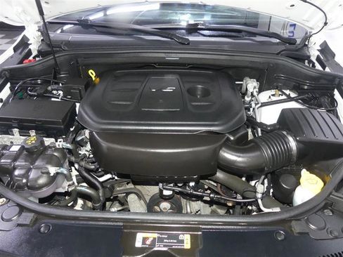 Used 2021 Jeep Grand Cherokee High Altitude AWD/4WD image 12