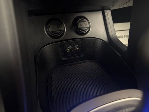 Used 2018 Hyundai Santa Fe Limited image 16