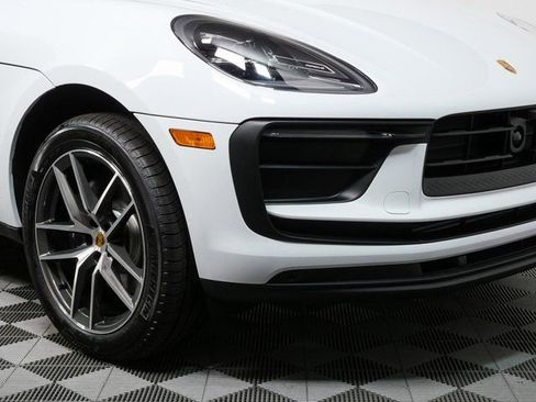New 2026 Porsche Macan AWD/4WD image 39