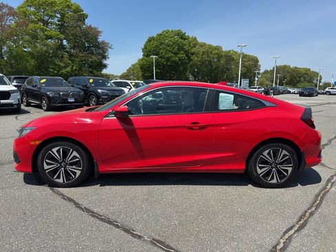 Used 2018 Honda Civic EX-T image 2