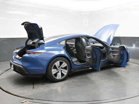 Used 2022 Porsche Taycan 4S image 50