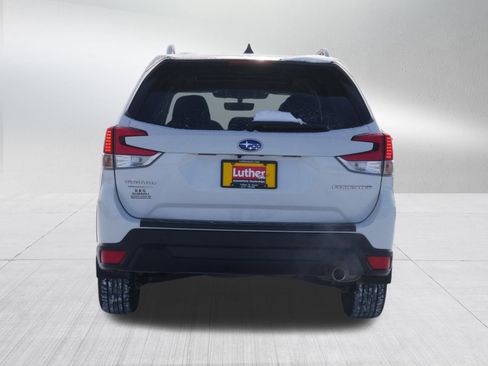 Used 2024 Subaru Forester Limited image 6