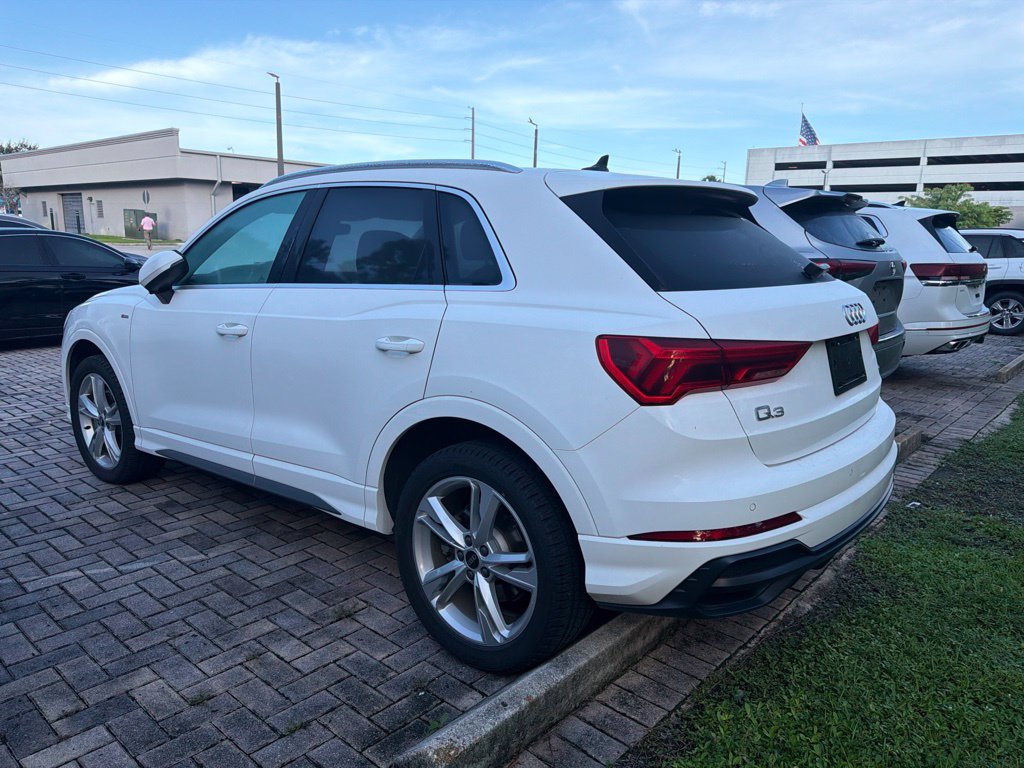 Used 2021 Audi Q3 2.0T Premium AWD/4WD image 4